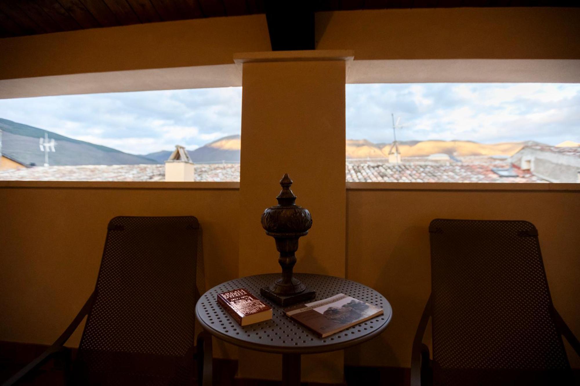 Casa Bianconi Hotel Norcia Luaran gambar